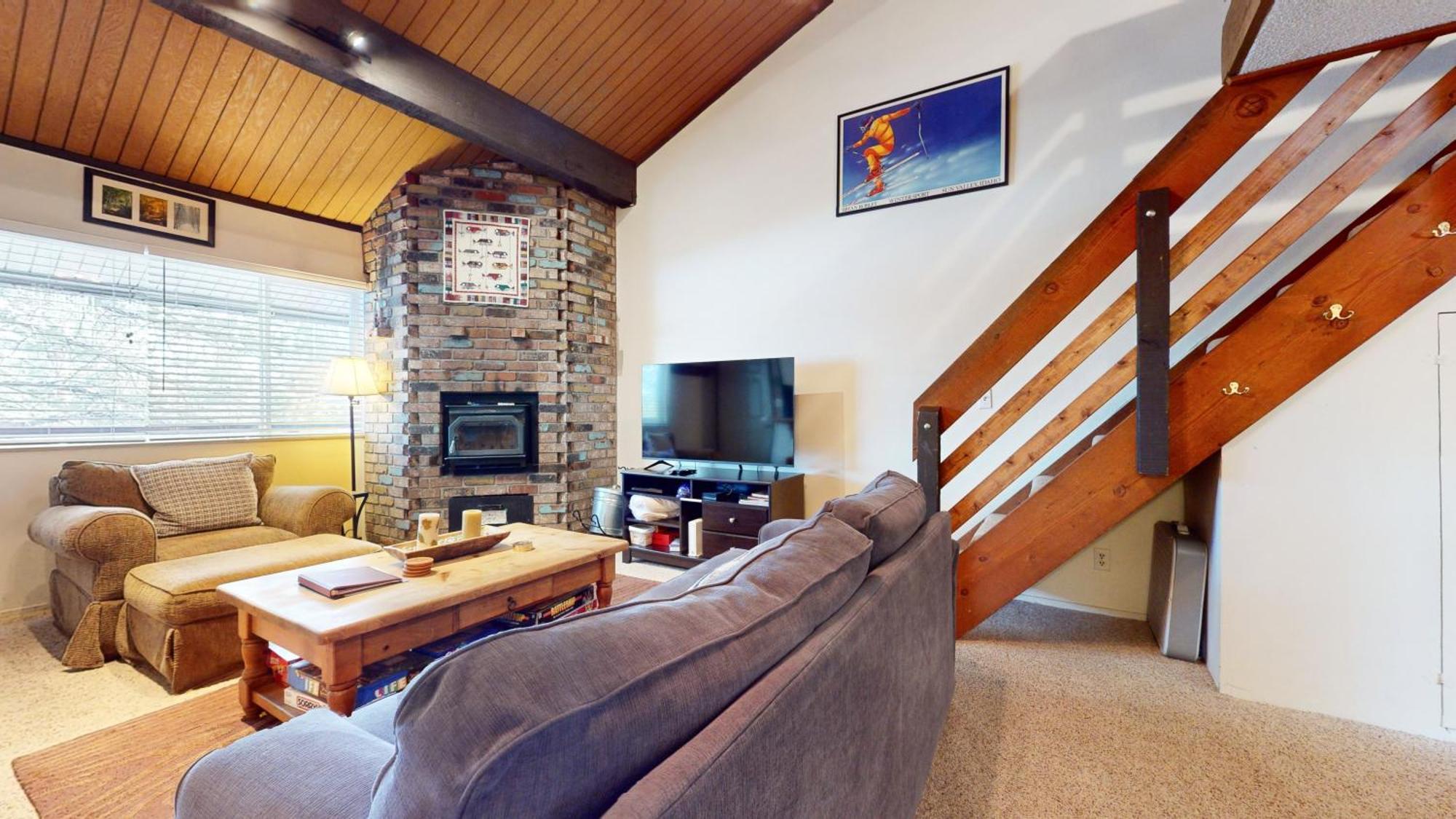 Sierra Manors #75 * Mammoth Lakes